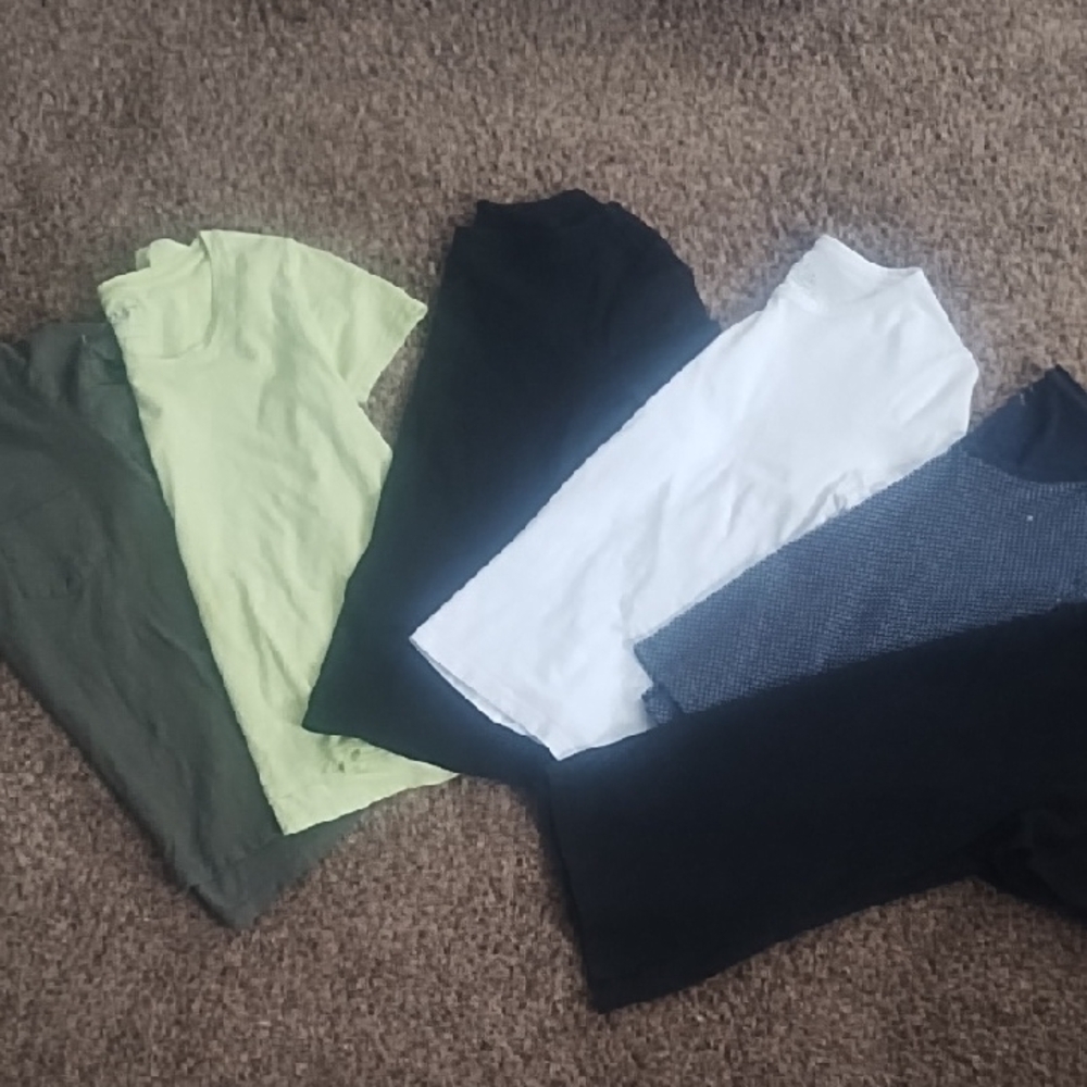 #008 24/7 Comfort Apparel Women's Tops - Black, White, Yellow. 6 Shirts